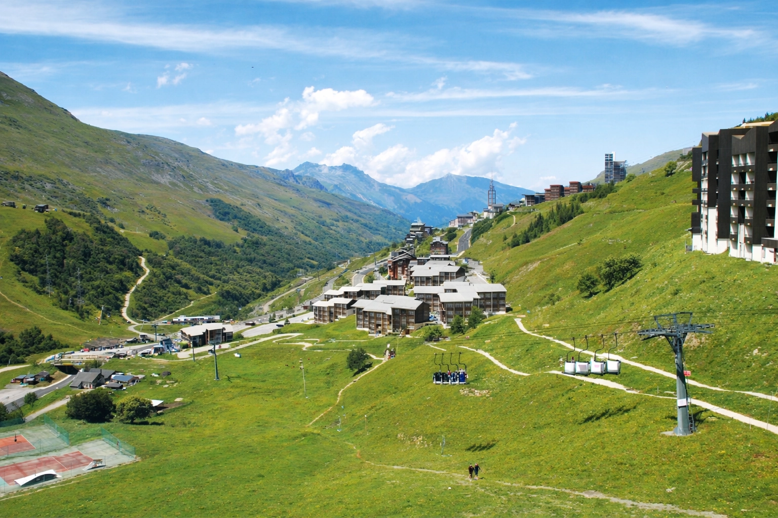 station les menuires été vallée montagne savoie